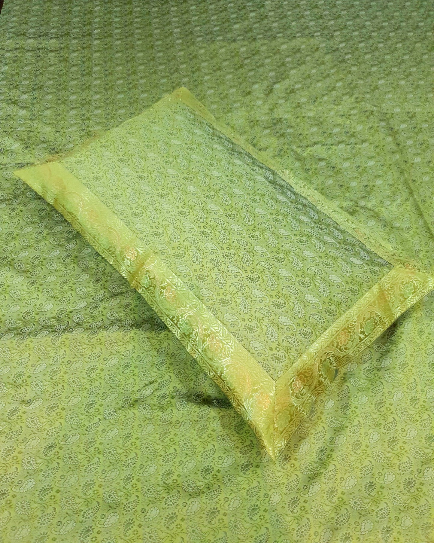 Banarasi Silk Indian Bed Set – Green Cushion & Pillow Covers Woven Zari Brocade