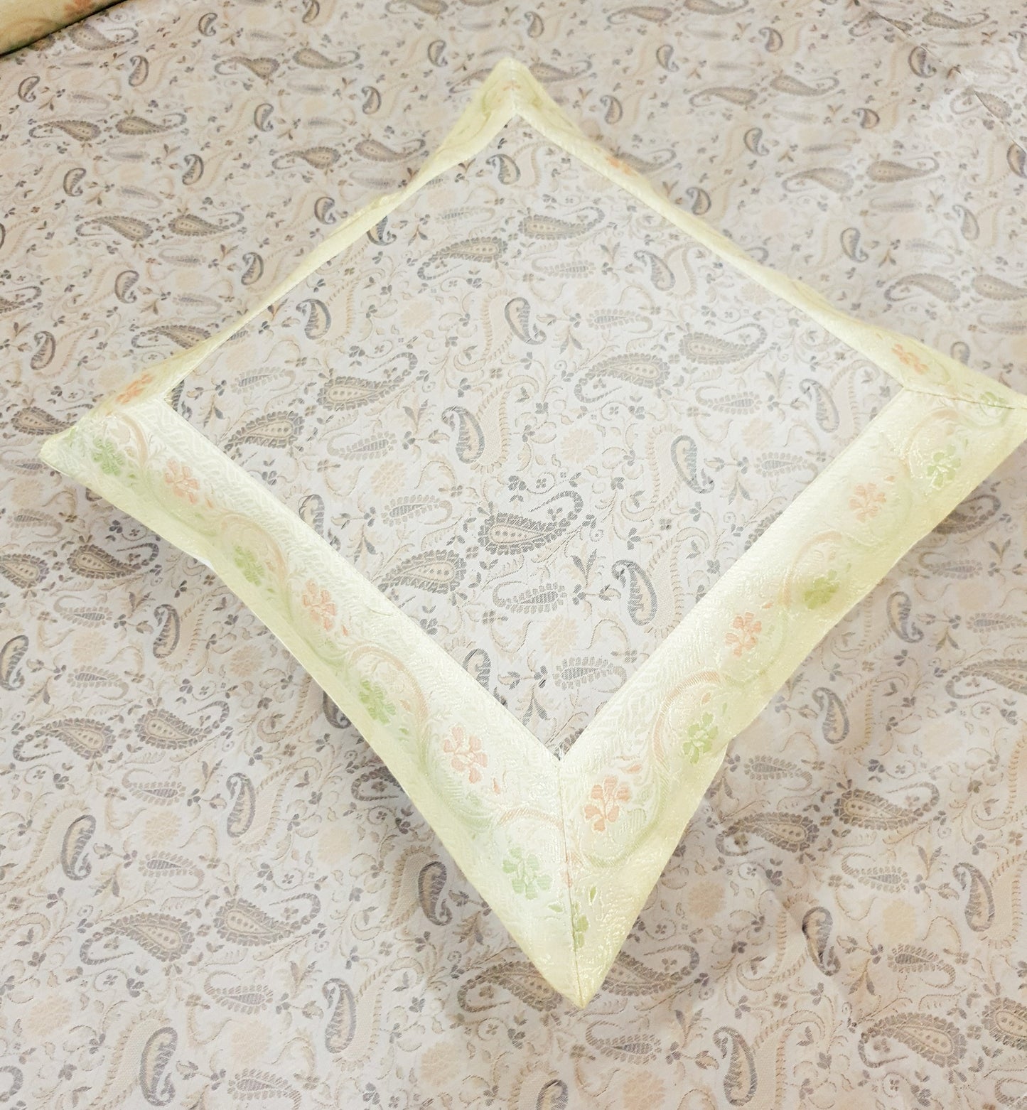 Banarasi Bed Cover Off White Silk Woven Zari Brocade Indian Cushion & Pillow Set