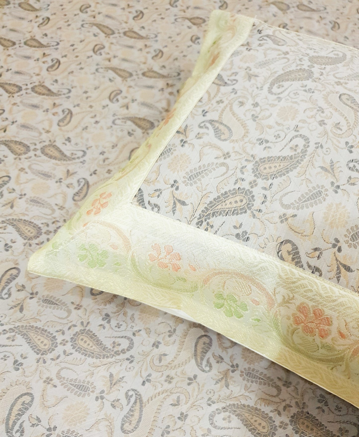 Banarasi Bed Cover Off White Silk Woven Zari Brocade Indian Cushion & Pillow Set