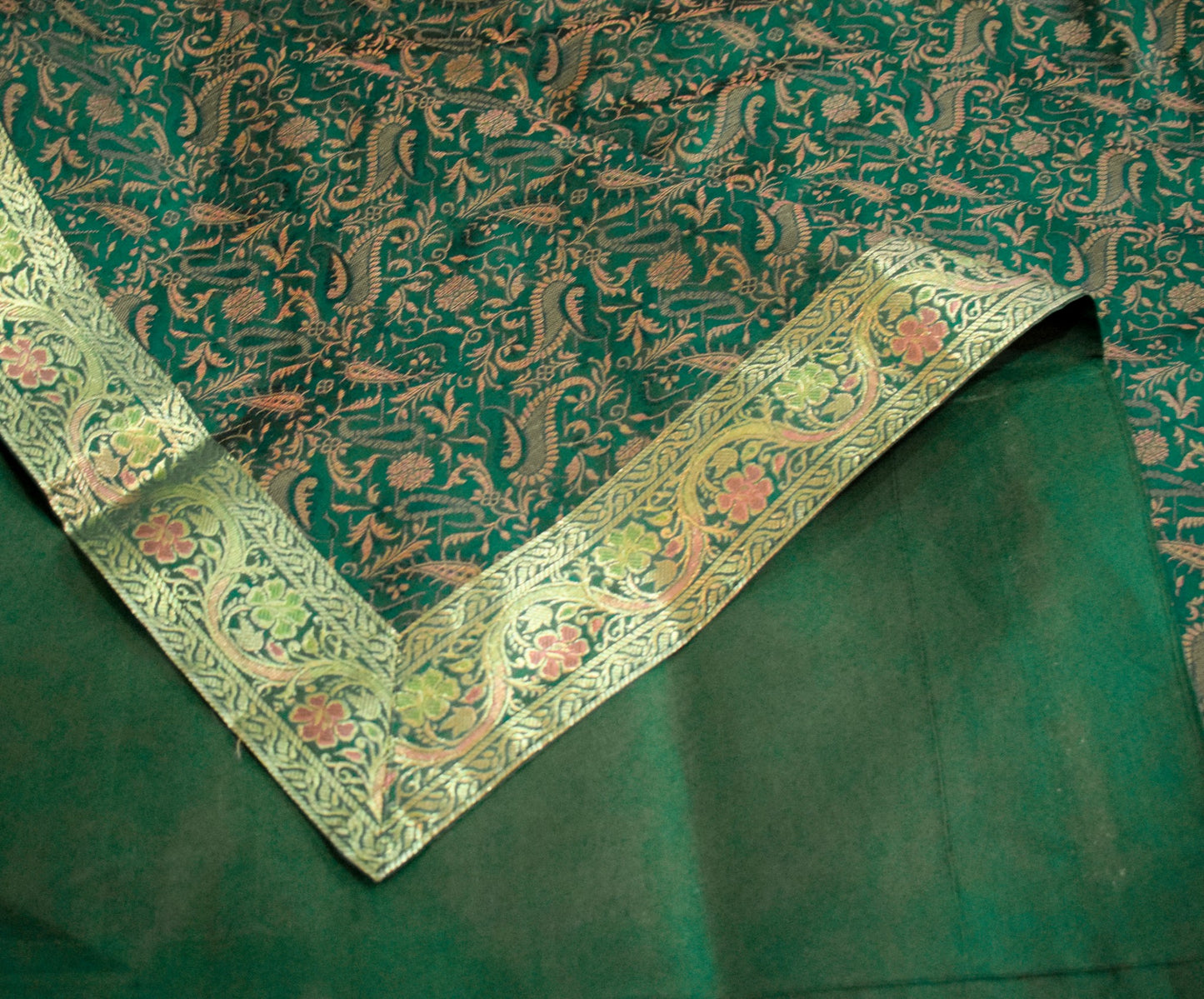 Banarasi Silk Cushion & Pillow Cover Set – Dark Green Zari Brocade Woven Design