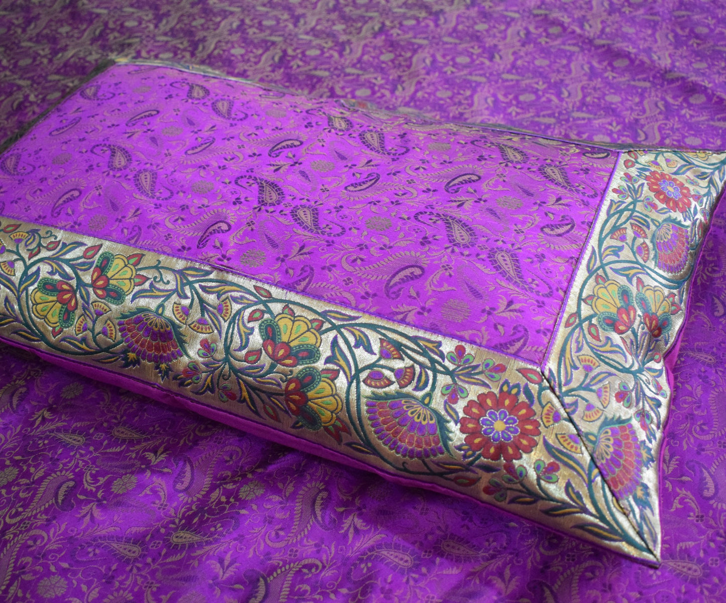 Dark Magenta Bed, Cushion & Pillow Cover Set Banarasi Silk & Woven Zari Brocade