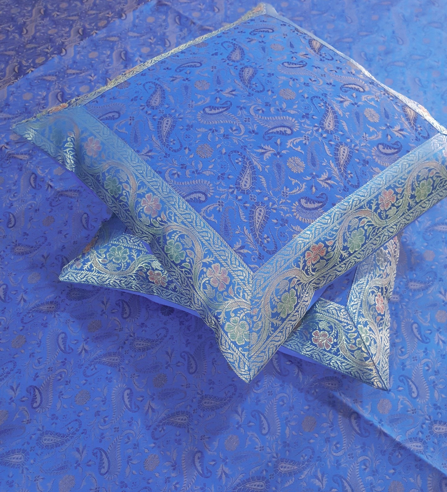 Banarasi Turquoise Blue Bed Cushion & Pillow Cover Set Silk Woven Zari Brocade