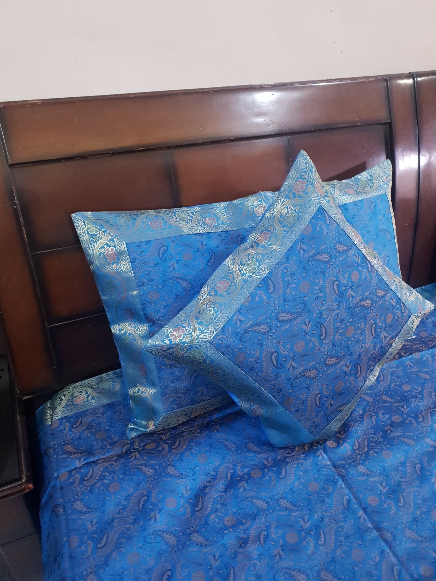 Banarasi Turquoise Blue Bed Cushion & Pillow Cover Set Silk Woven Zari Brocade