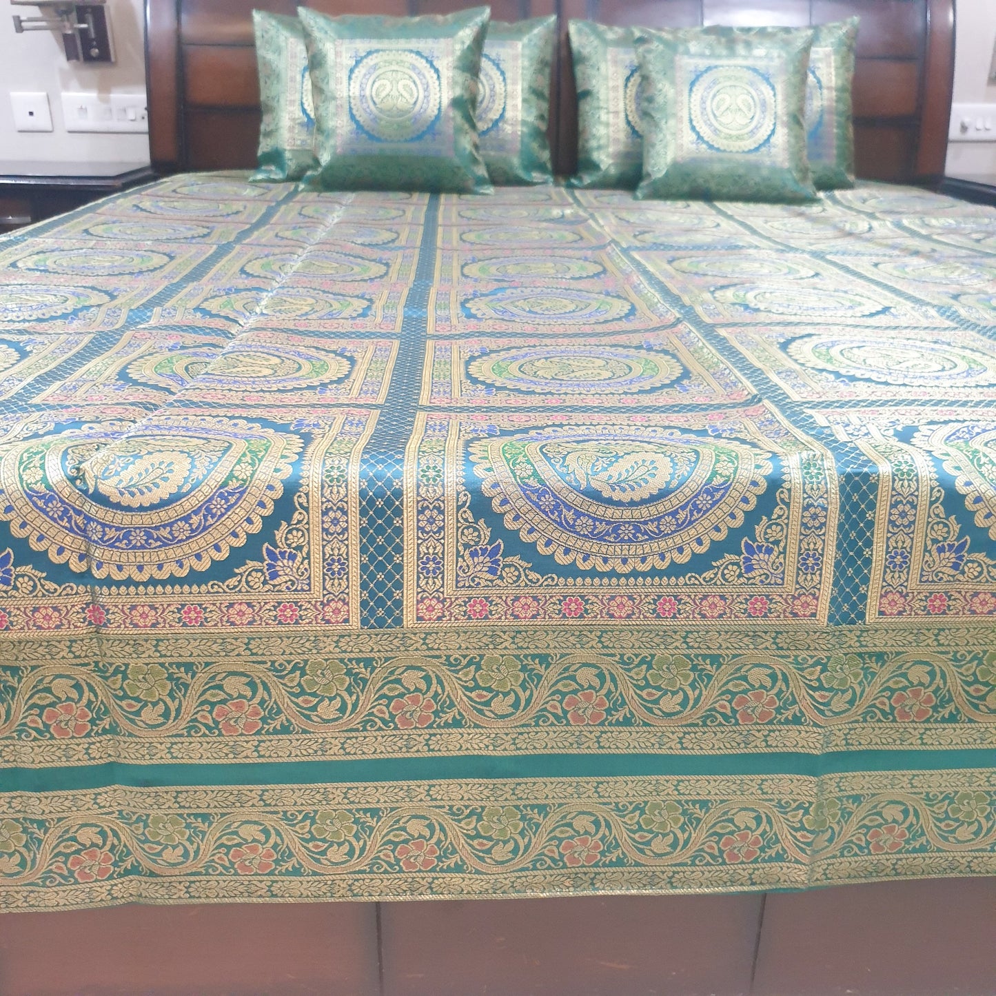 Banarasi Bed Cushion & Pillow Cover Silk & Woven Zari Brocade Peacock Green Set