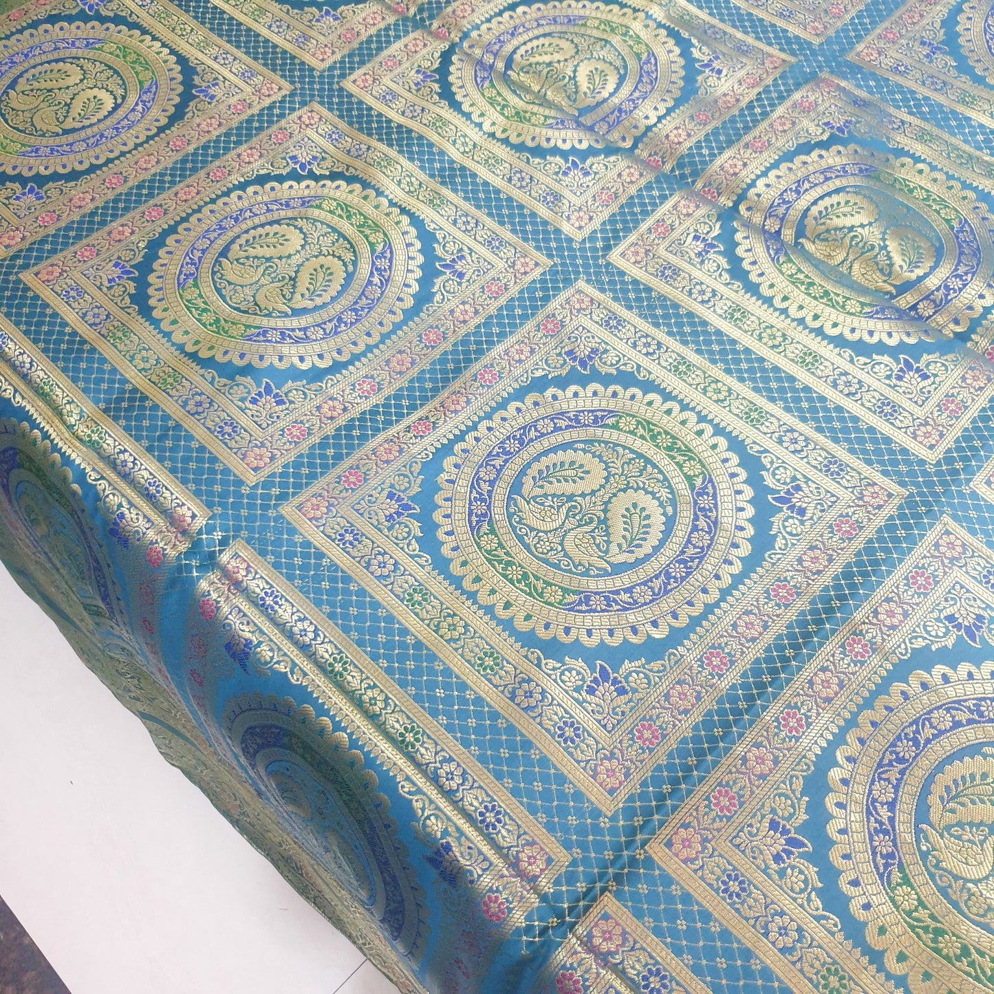 Banarasi Bed Cushion & Pillow Cover Silk & Woven Zari Brocade Peacock Green Set