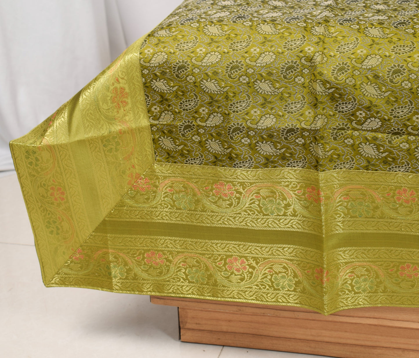 Elegant Green Banarasi Diwan Set Silk Woven Zari Brocade Cushion & Bolster Cover