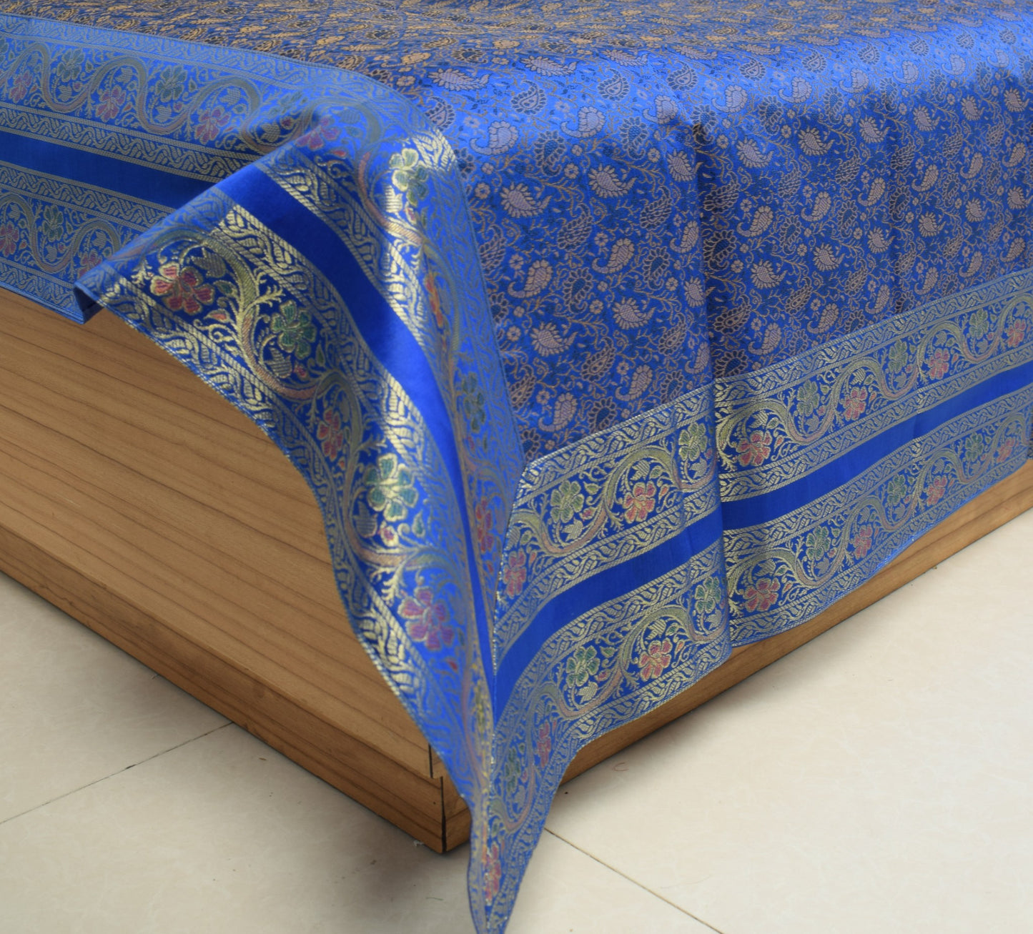 Ethnic Blue Banarasi Diwan Set – Featuring Silk Fabric & Intricate Zari Brocade