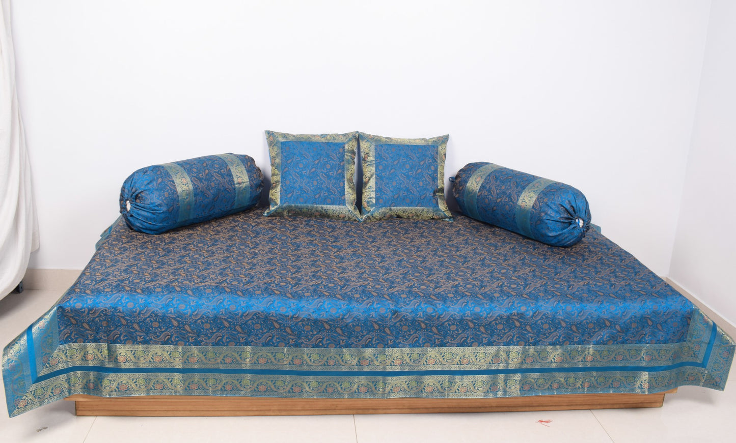 Turquoise Blue Banarasi Diwan Set Silk Zari Brocade Gift Cushion & Bolster Cover