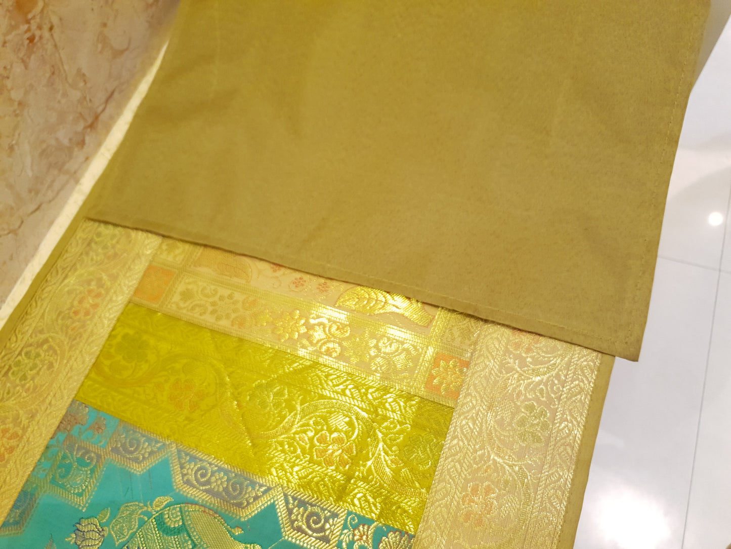 Dining Table Runner Wall Tapestry Woven Zari Brocade Banarasi Cover Multi-Color