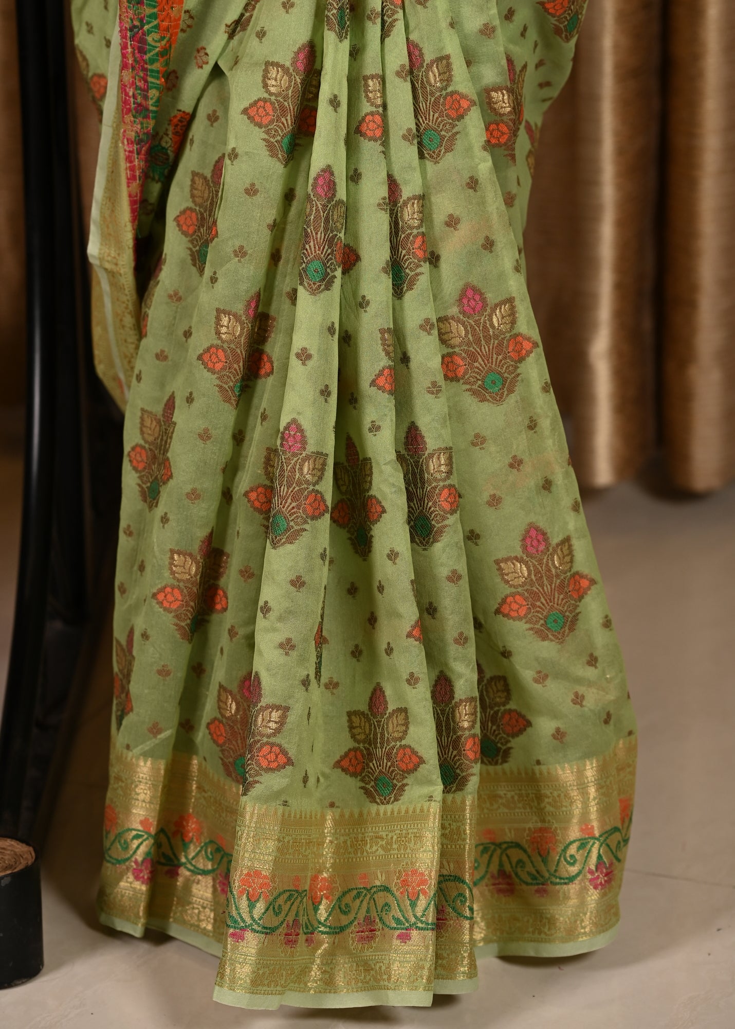 Banarasi Vastra Chanderi Silk Saree with Resham Tilfi Buta Floral Zari Border