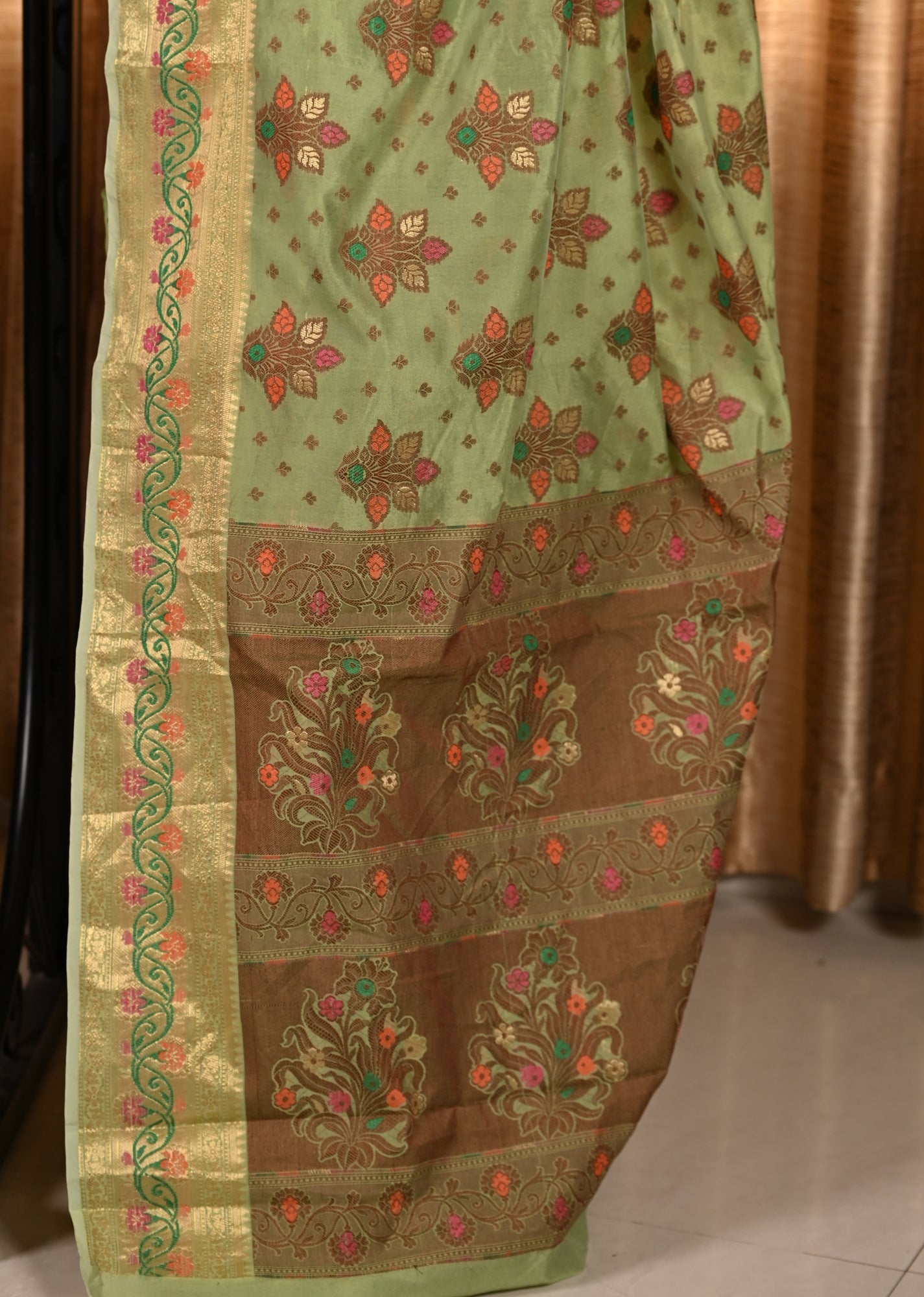 Banarasi Vastra Chanderi Silk Saree with Resham Tilfi Buta Floral Zari Border