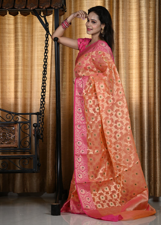 Banarasi Vastra Kora Silk Moonga Check Zari Zaal Contrast Pallu Border Peach
