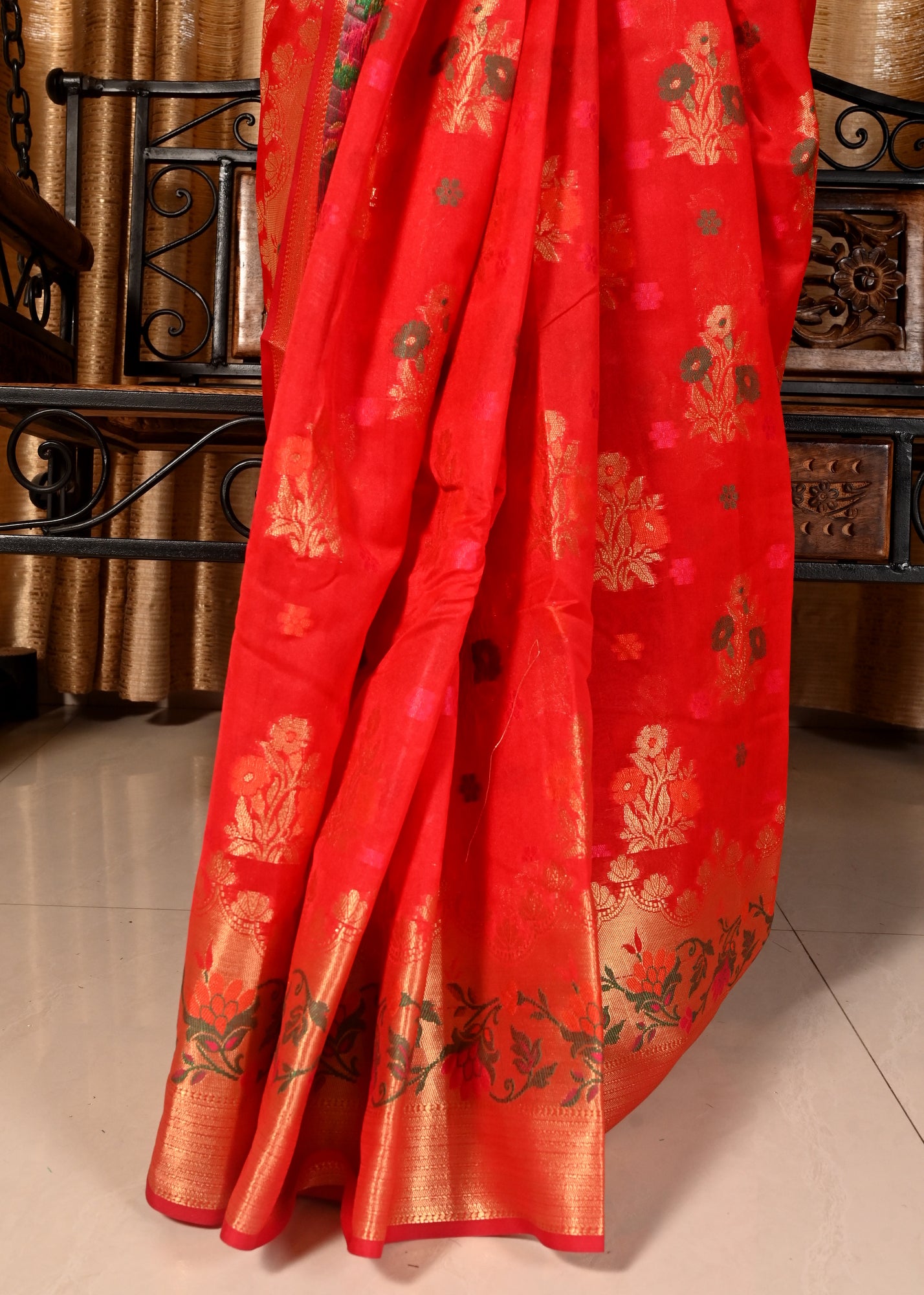 Banarasi Vastra Chanderi Silk Floral Meena Buta Saree Zari Woven Skirt Border