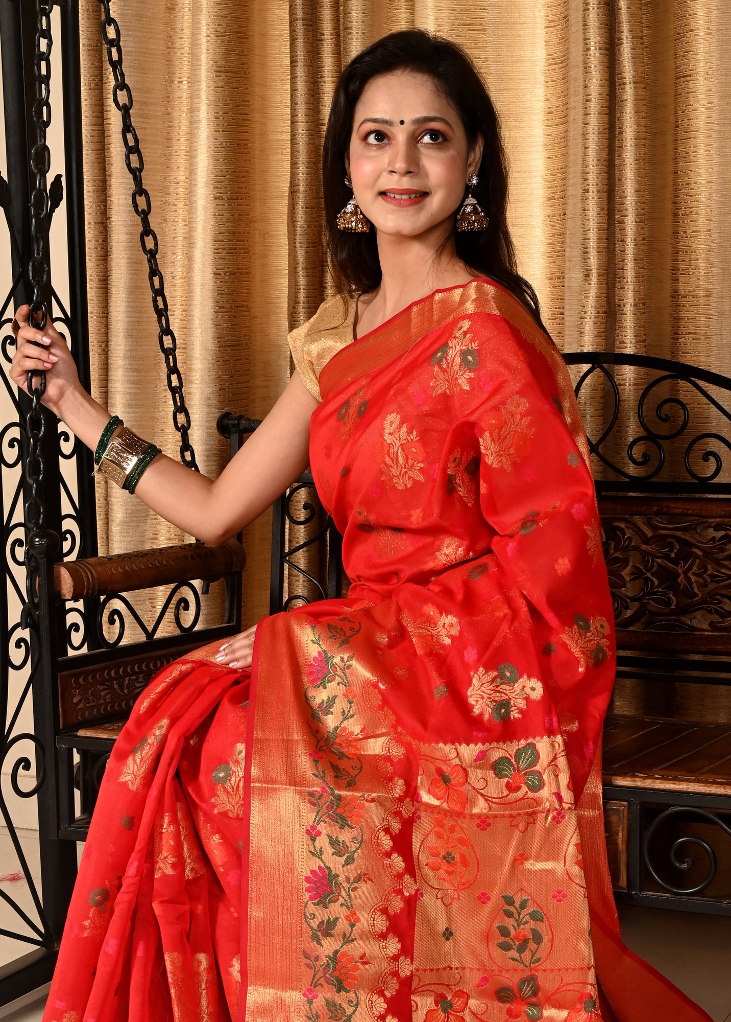 Banarasi Vastra Chanderi Silk Floral Meena Buta Saree Zari Woven Skirt Border