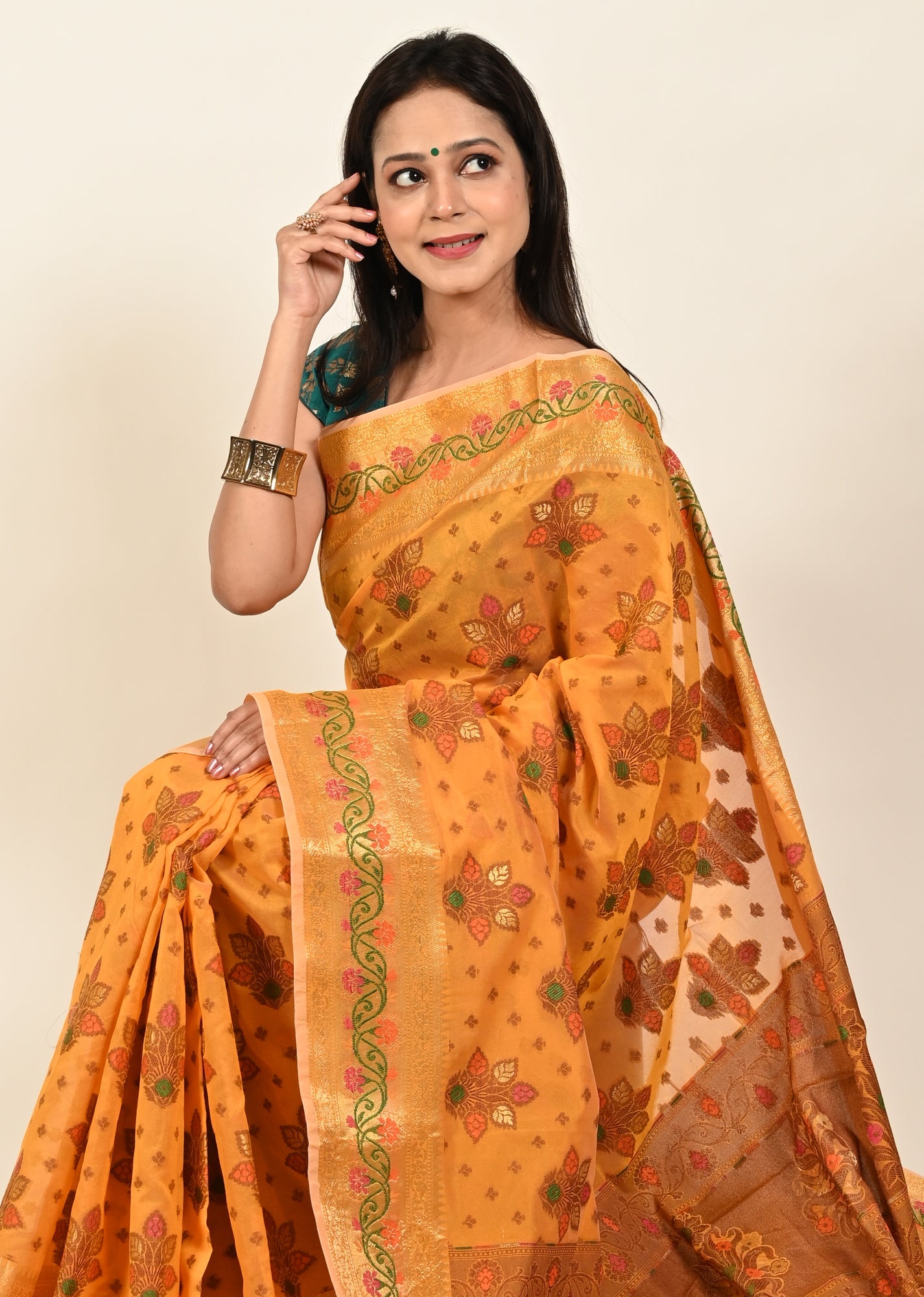 Banarasi Vastra Chanderi Silk Saree with Resham Tilfi Buta Floral Zari Border