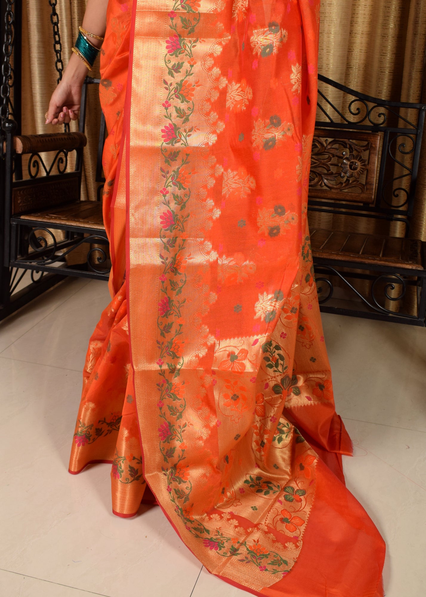 Banarasi Vastra Chanderi Silk Floral Meena Buta Saree Zari Woven Skirt Border