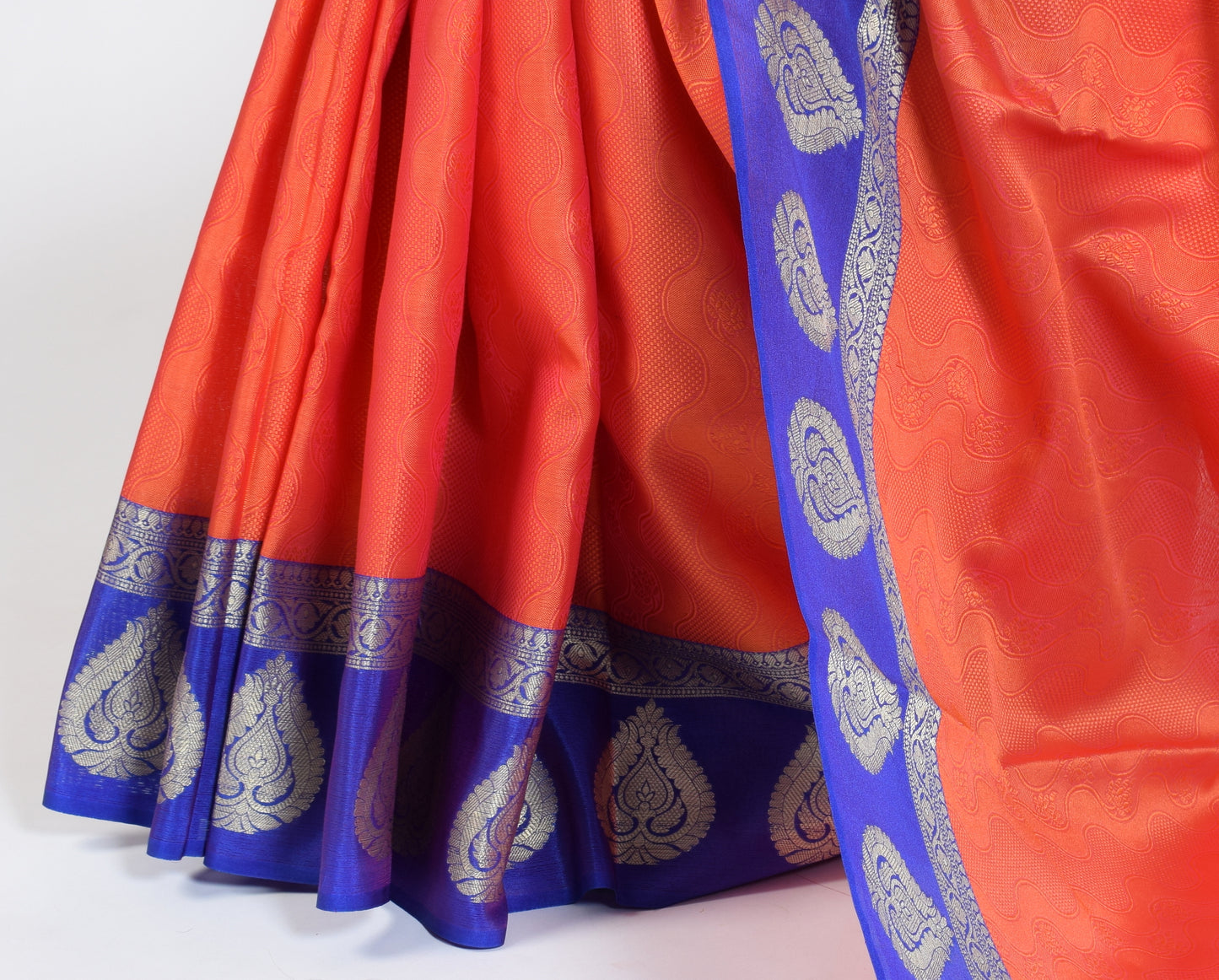 Banarasi Vastra Kora Silk Tanchoi Saree Resham Body Zari Woven Skirt Border Rust