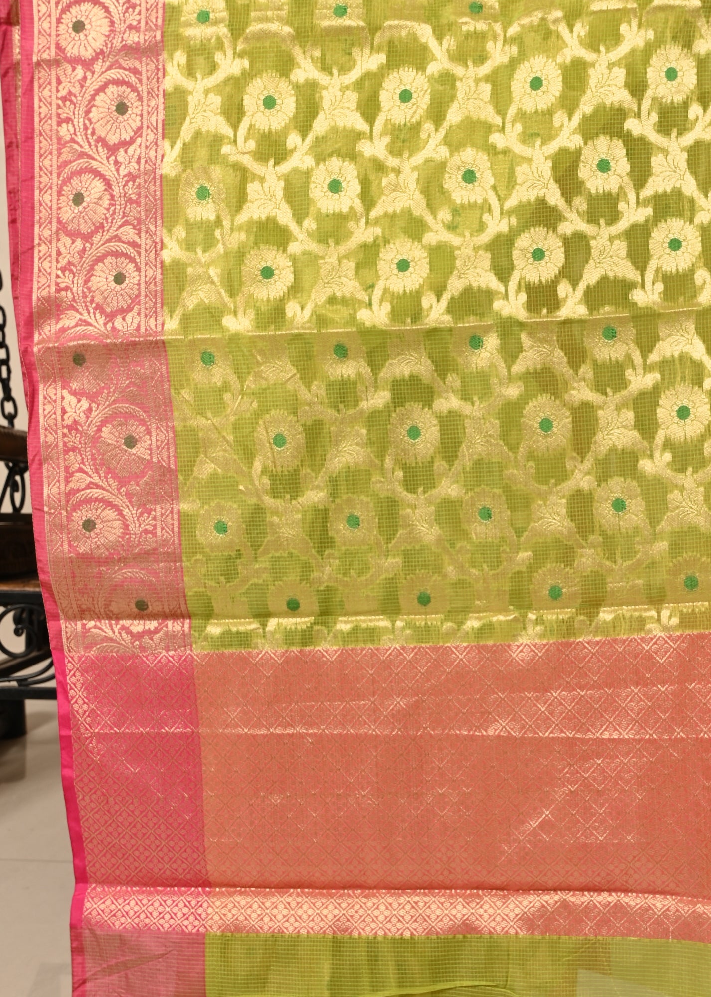 Banarasi Vastra Kora Silk Moonga Check Zari Zaal Contrast Pallu Border Green