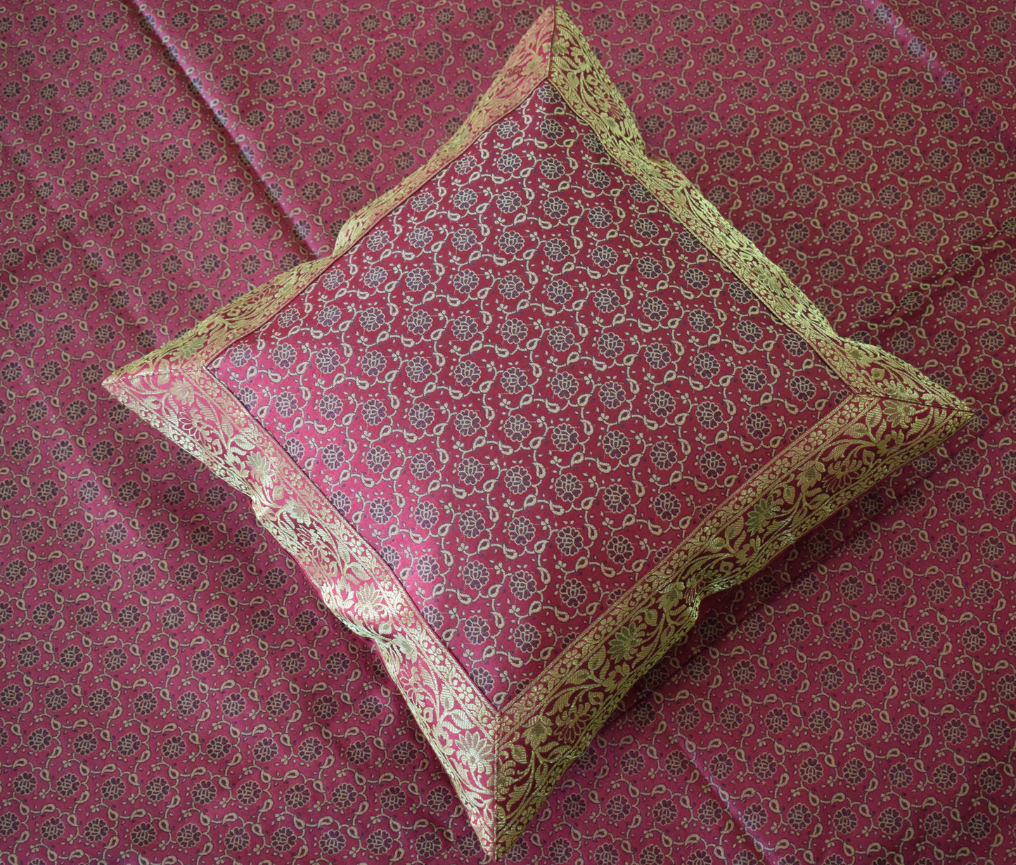 Banarasi Bed Cover Set Indian Ethnic Traditional Woven Resham Brocade Maroon