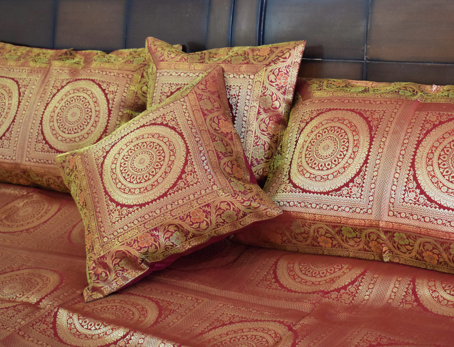 Banarasi Bed Cover Set Indian Ethnic Traditional Silk Woven Zari Brocade Maroon