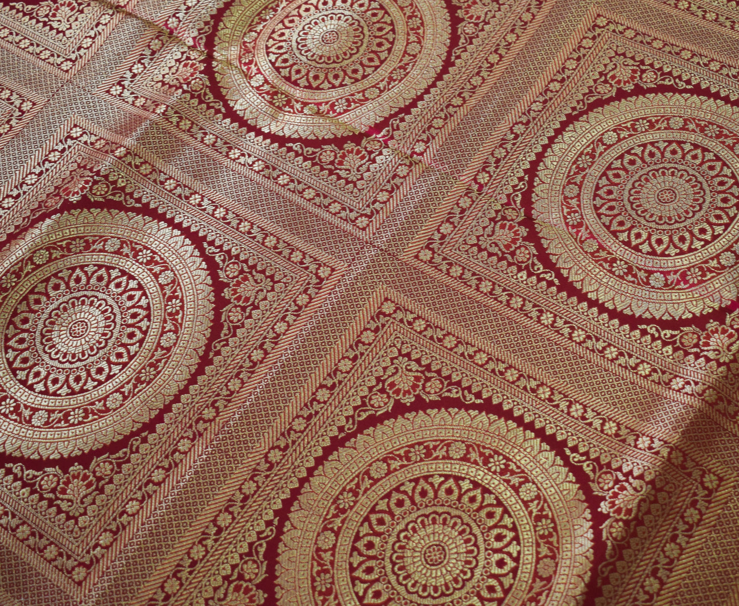 Banarasi Bed Cover Set Indian Ethnic Traditional Silk Woven Zari Brocade Maroon