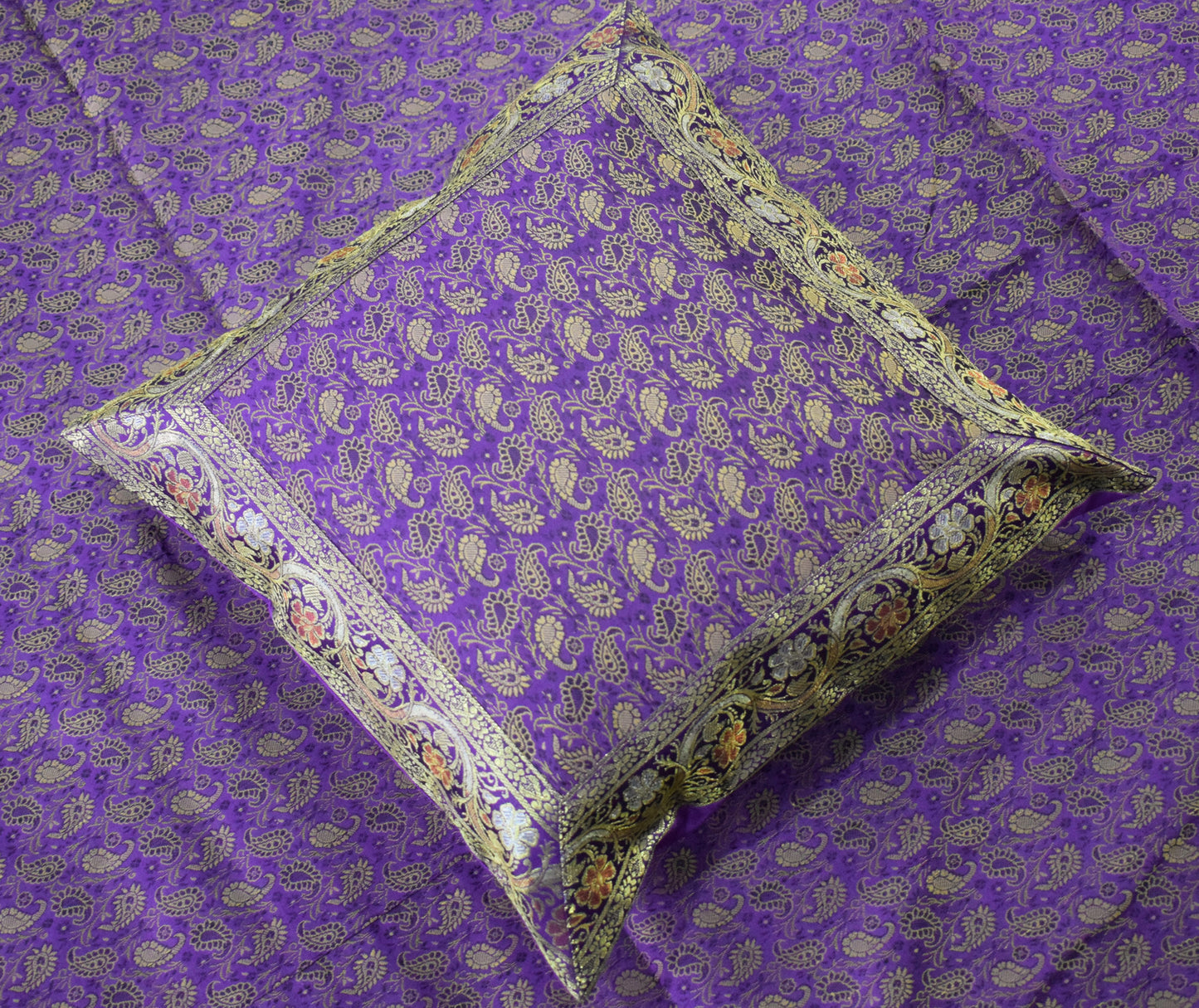 Banarasi Bed Cover Set Indian Ethnic Traditional Woven Resham Brocade Purple