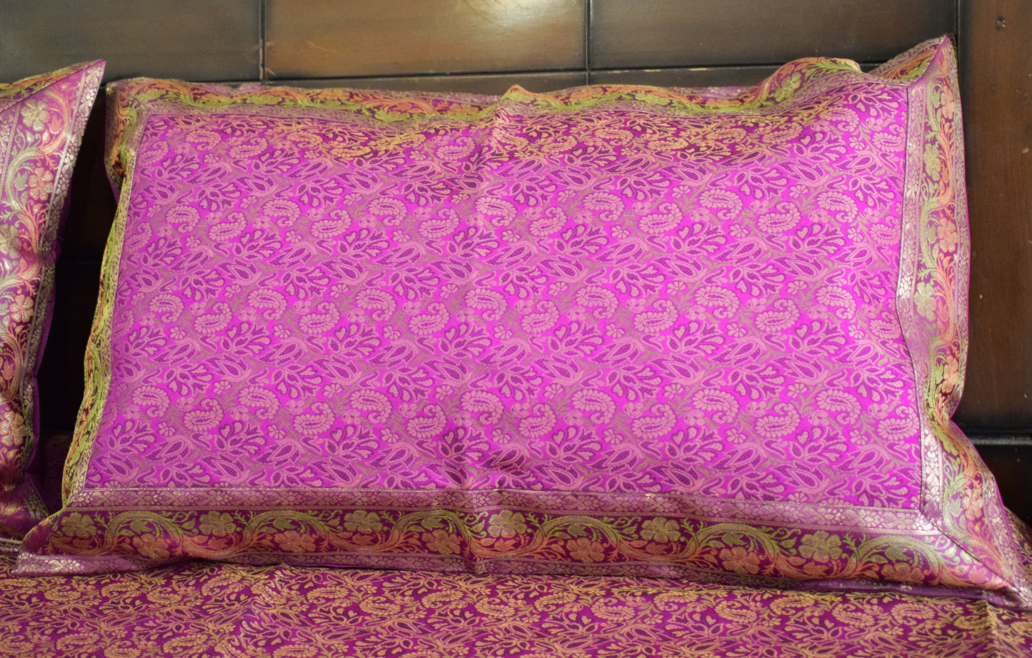 Banarasi Bed Cover Set Indian Ethnic Traditional Woven Resham Brocade Magenta