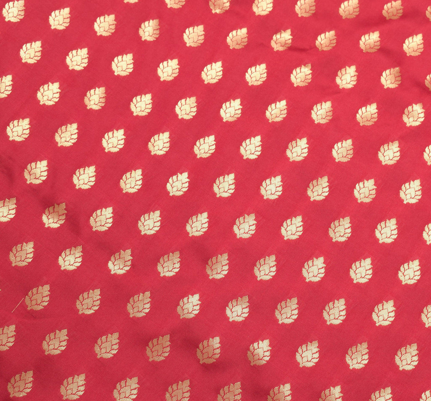 Maroon Banarasi Sari Art Silk Zari Woven Leaf Motifs Saree with Blouse Fabric