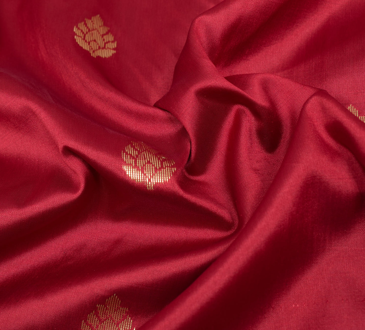 Maroon Banarasi Sari Art Silk Zari Woven Leaf Motifs Saree with Blouse Fabric