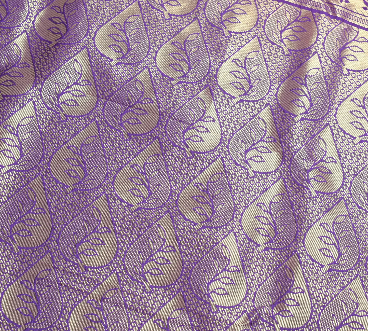 Dark Blue Banarasi Sari Art Silk Zari Woven Floral Border Saree Blouse Fabric