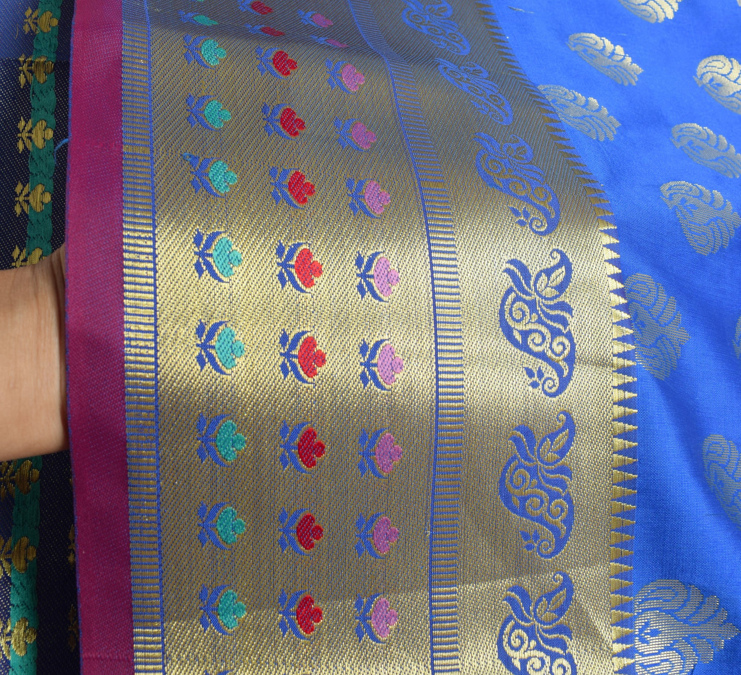 Royal Blue Banarasi Sari Art Silk Zari Woven Floral Border Saree Blouse Fabric