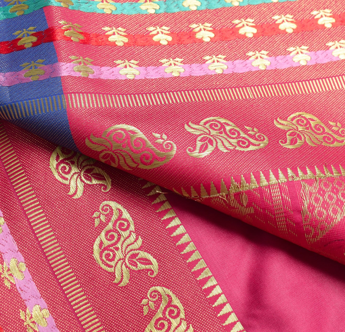Royal Blue Banarasi Sari Art Silk Zari Woven Floral Border Saree Blouse Fabric