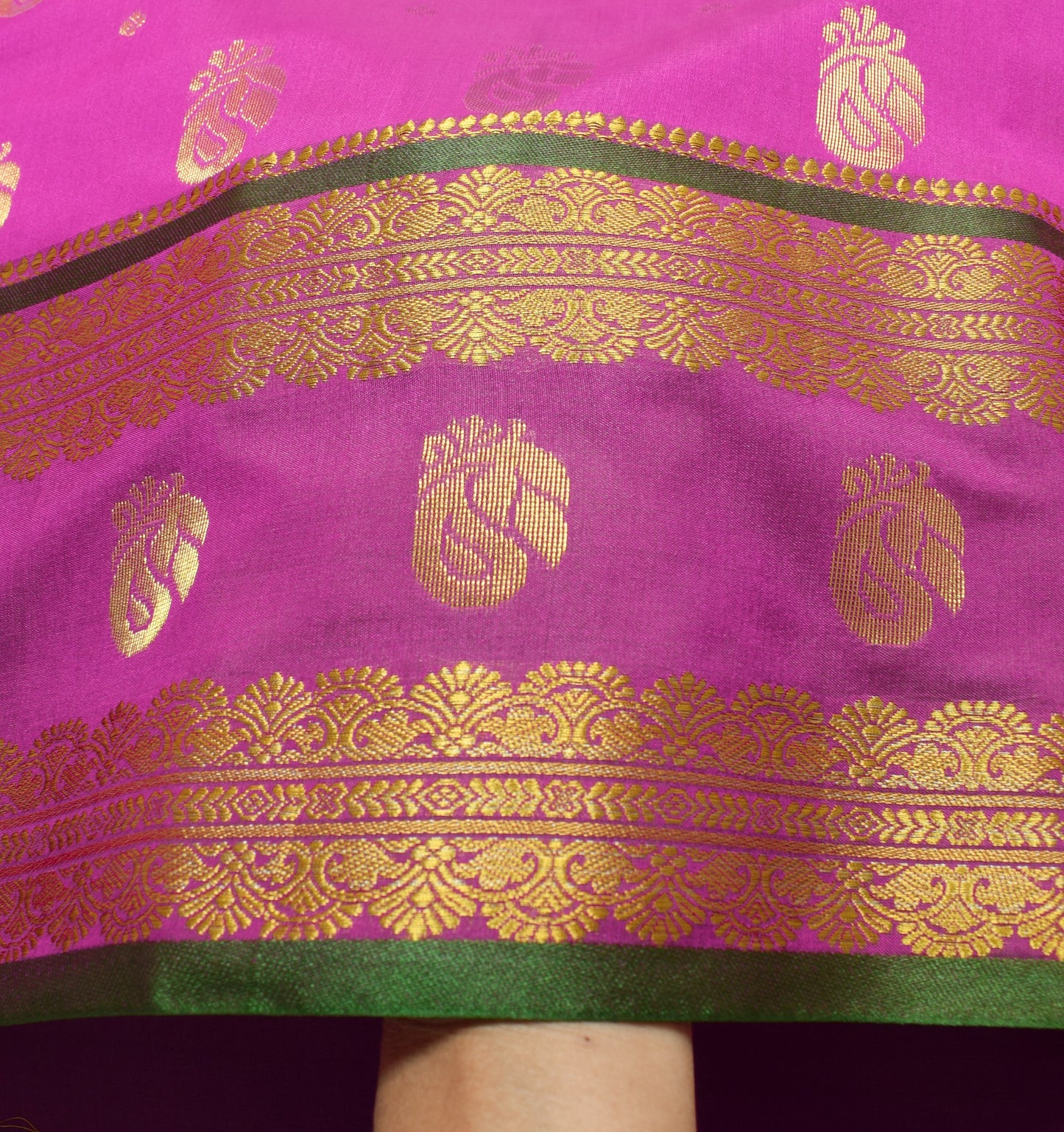 Indian Purple Sari Banarasi Art Cotton Saree with Green Blouse Gold Zari Weaving