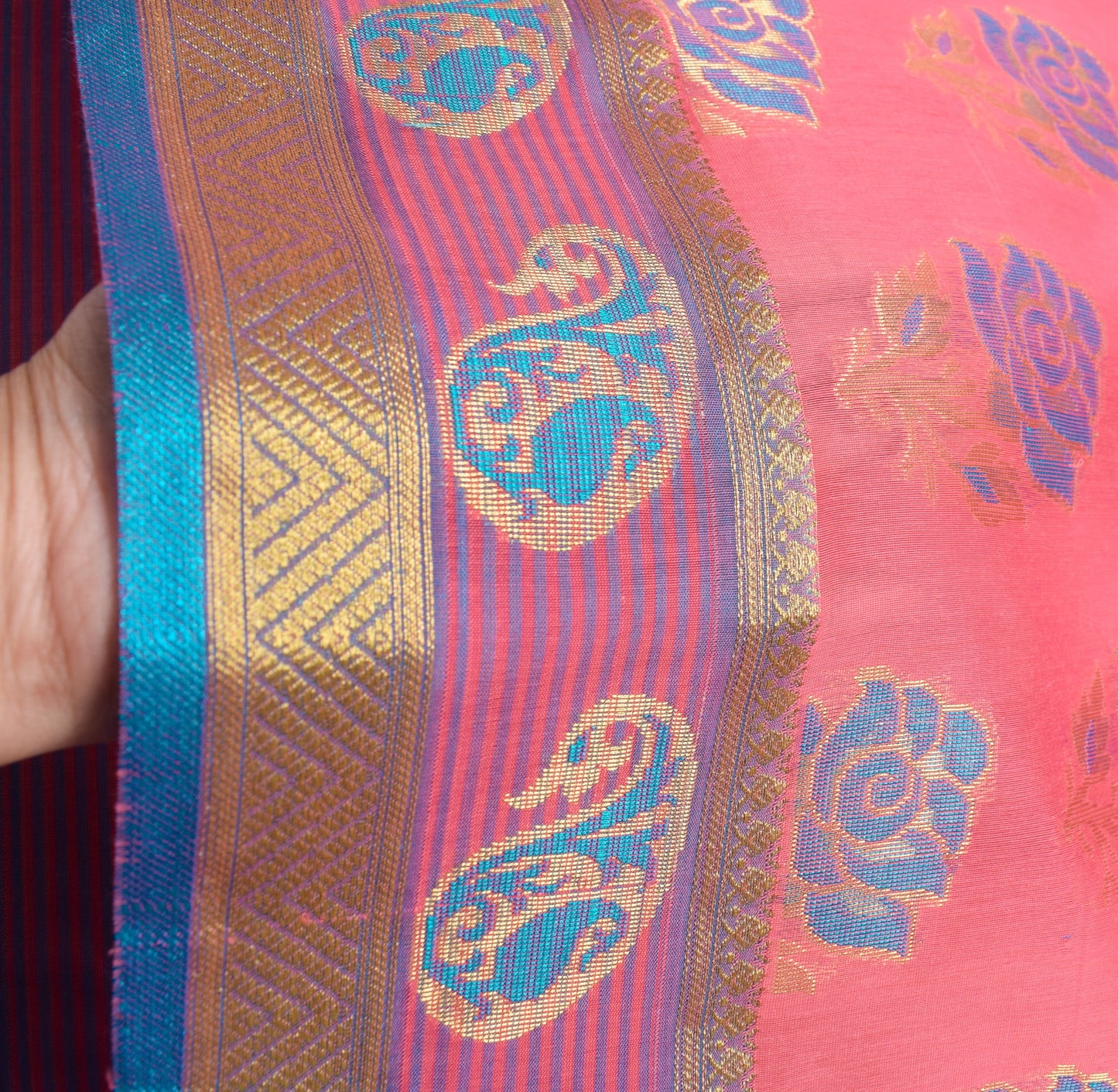 Zari Woven Pink Banarasi Saree Cotton Art Party Wear Sari with Blouse Fabric