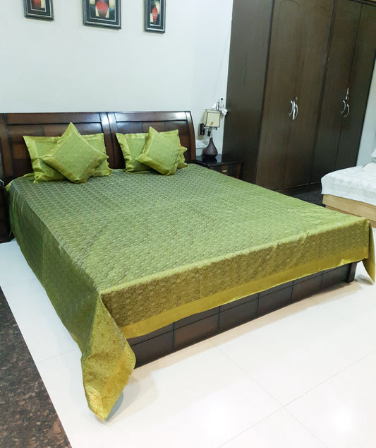Banarasi Silk Indian Bed Set – Green Cushion & Pillow Covers Woven Zari Brocade