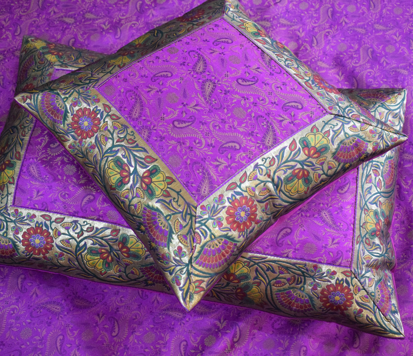 Dark Magenta Bed, Cushion & Pillow Cover Set Banarasi Silk & Woven Zari Brocade