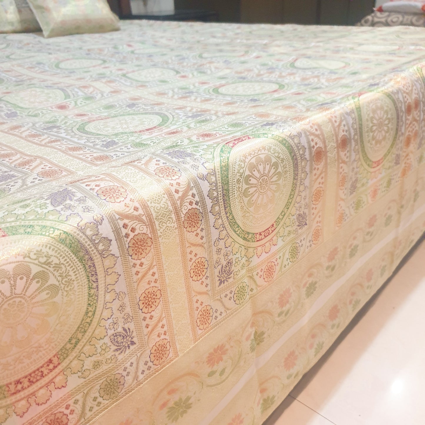Banarasi Bed Cushion & Pillow Cover Set White Mandala Silk & Woven Zari Brocade