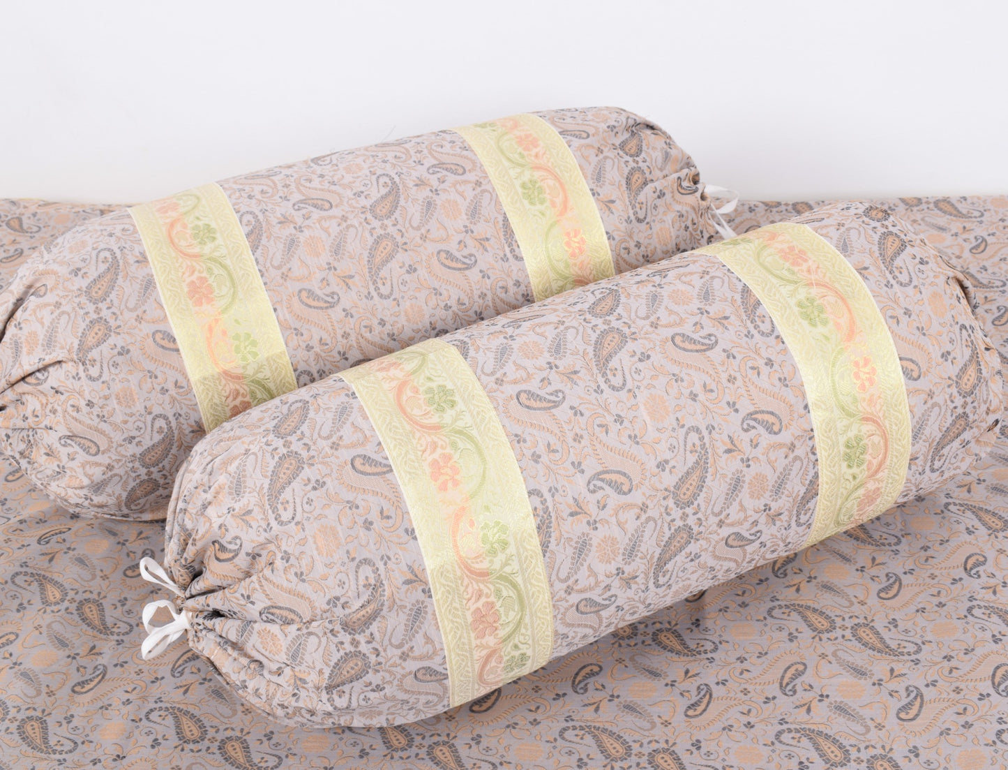 Off White Banarasi Diwan Set Silk Zari Brocade Indian Gift Cushion Bolster Cover