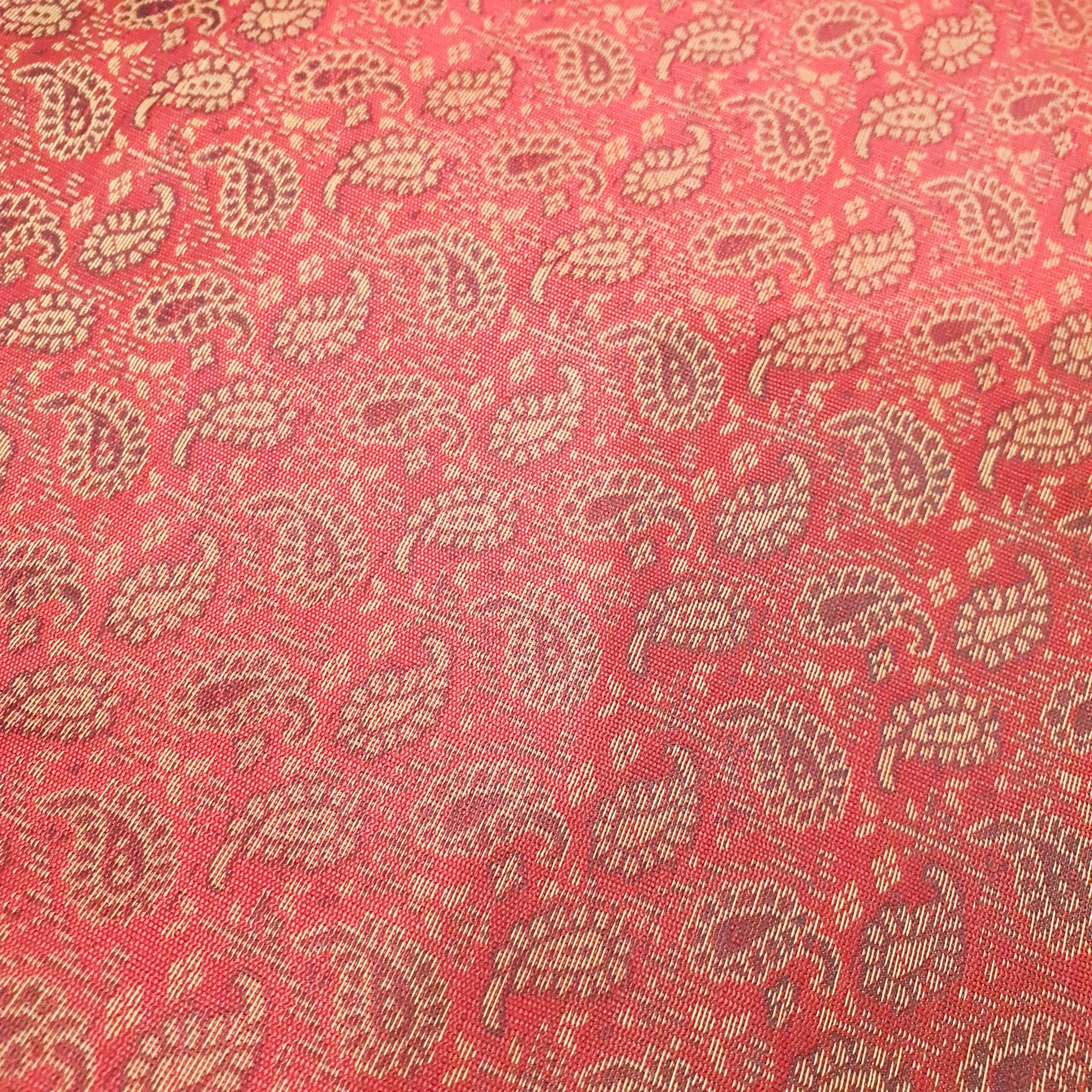 88"x48" Banarasi Dining Table Top Cover Indian Silk Woven Paisley Red Cloth Gift