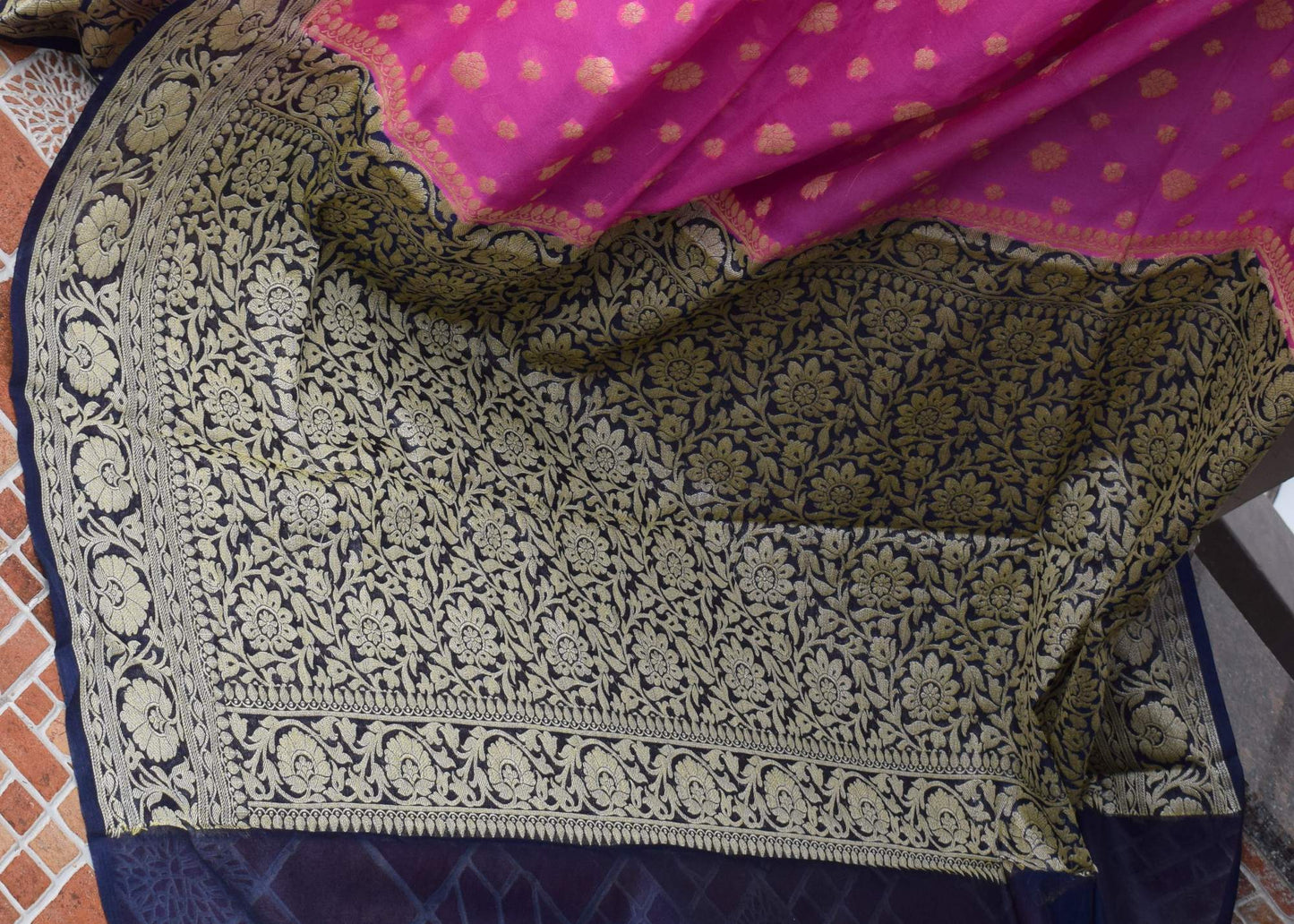Banarasi Vastra Woven Saree Semi Georgette Soft Floral Buta Zari Sari Magenta
