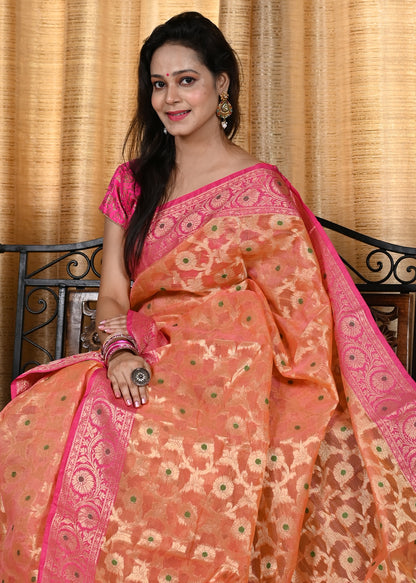Banarasi Vastra Kora Silk Moonga Check Zari Zaal Contrast Pallu Border Peach