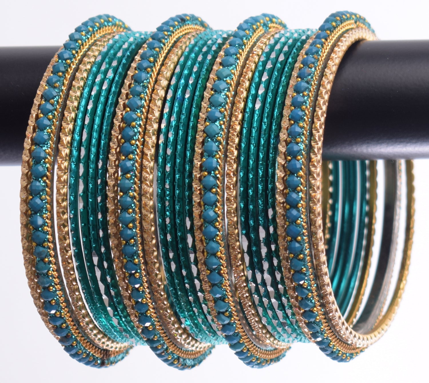 Matching deals bangles sarees