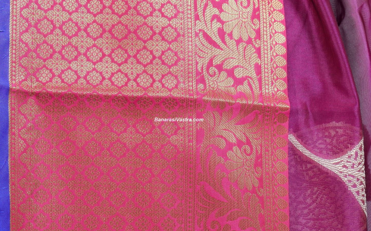 Banarasi Vastra Cotton Soft Saree With Large Leafs Buta & Floral Zari Border