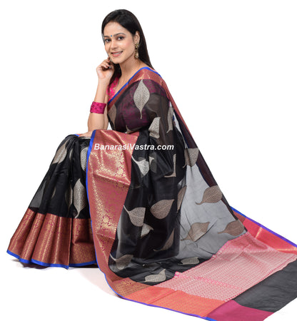 Banarasi Vastra Cotton Soft Saree With Large Leafs Buta & Floral Zari Border
