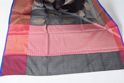 Banarasi Vastra Cotton Soft Saree With Large Leafs Buta & Floral Zari Border