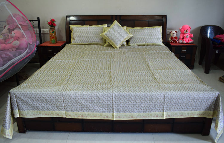 Banarasi Bed Cover Set Indian Ethnic Traditional Silk Woven Resham Brocade White